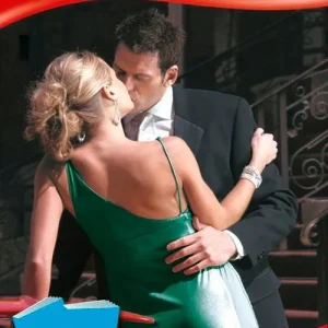Romancing The Crown: Lorenzo & Anna: The Man Who Would Be King / The Princess And The Mercenary (Mills & Boon Spotlight): First edition Special Offer